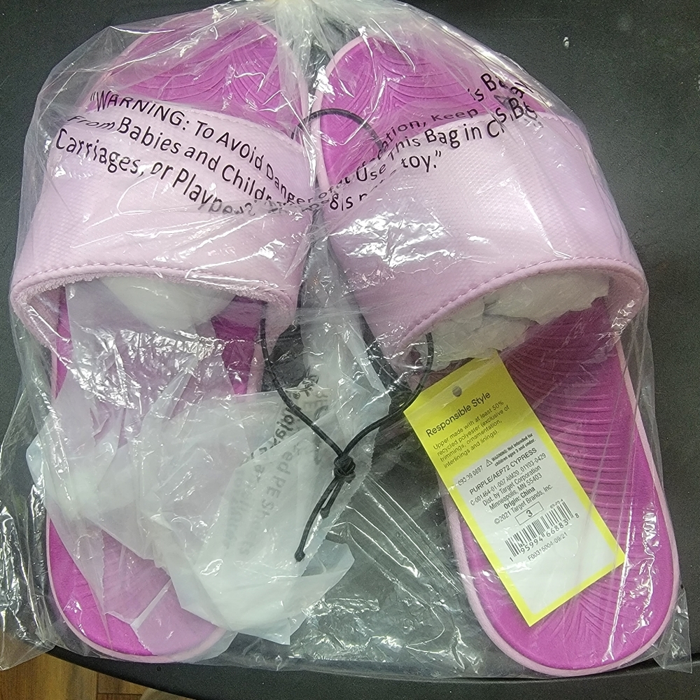 Kids Cypress slip-on slide sandals - all in motion